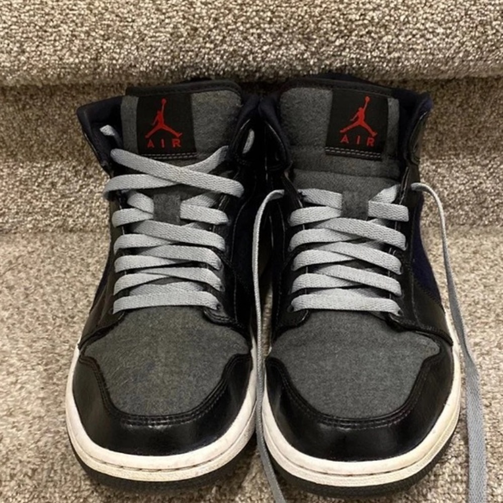 Nike Air Jordan 1 Mid Winterized